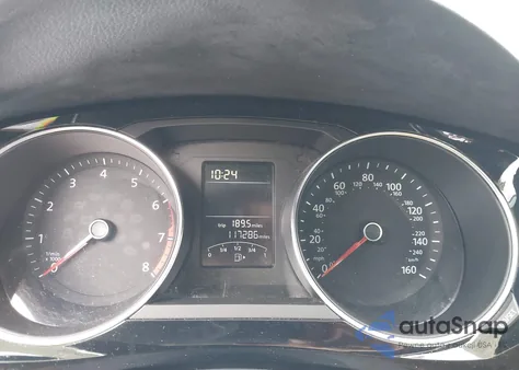 2016 Volkswagen Jetta 1.8T Sport из США, поврежденный, VIN 3VWD17AJ3GM228366